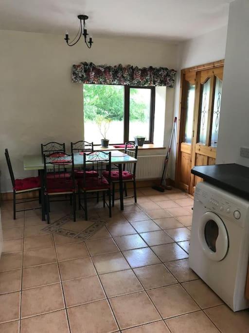 Castlegregory-Seaside 2 Bedroomed Cottage Eksteriør billede